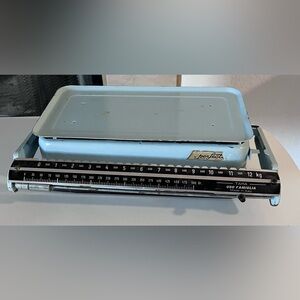 Vintage Blue Kitchen Scale